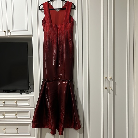 J mendel couture gown - Picture 5 of 9